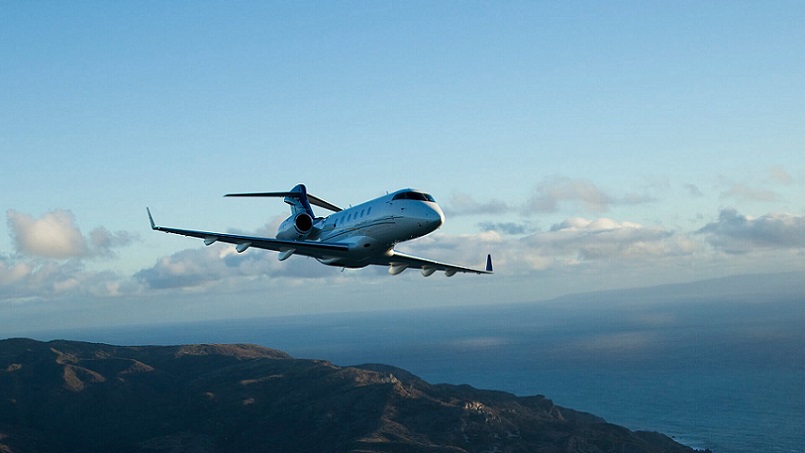 Bombardier Challenger 350 (1).jpg
