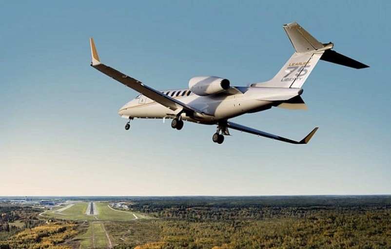 Bombardier Leajet 75.jpg