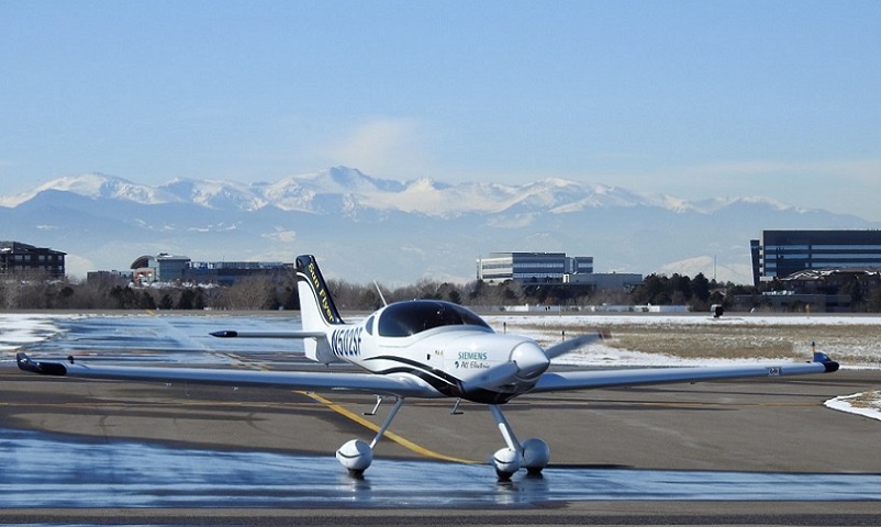 BYE Aerospace eFlyer (1).jpg