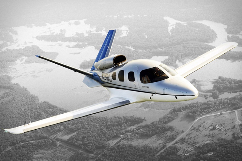 Cirrus nabs 74 aircraft order at ABACE 2015 2.jpg