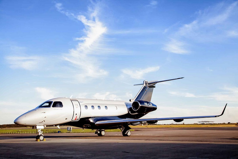 Embraer Legacy 450 (1).jpg