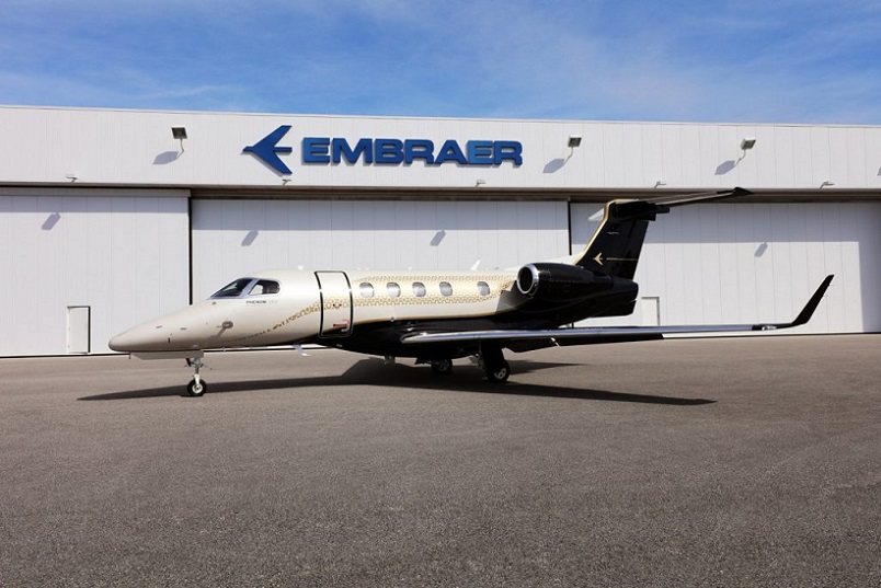 Embraer Phenom 300.jpg
