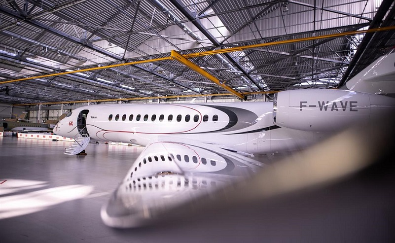First Dassault Falcon 6X Roll Out (2).jpg
