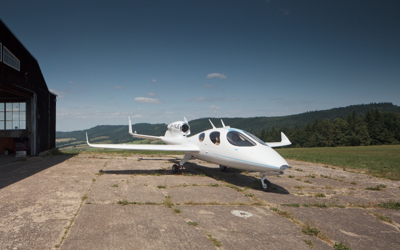 Flaris LAR 1 First Flight Q1 2018 (1).jpg