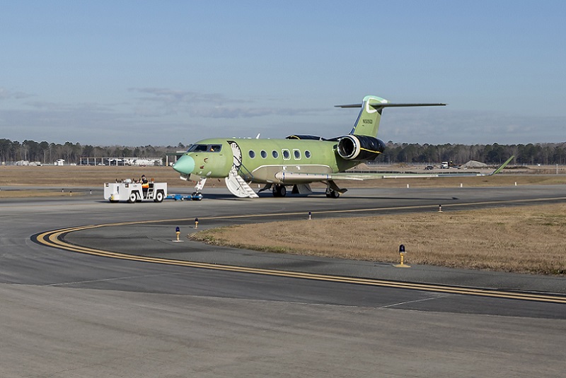 Gulfstream G500 P1 Moves To Completion Center.jpg