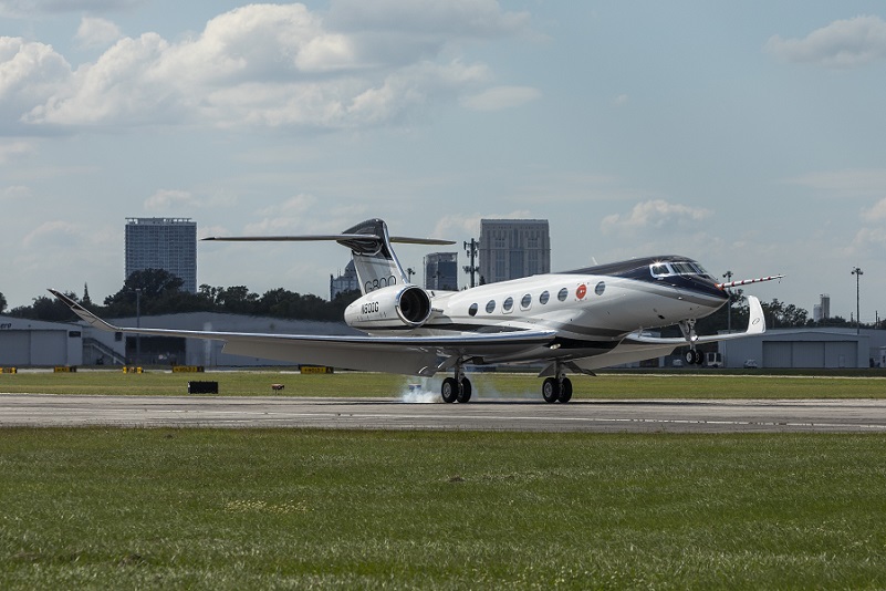 Gulfstream G800 1.jpg