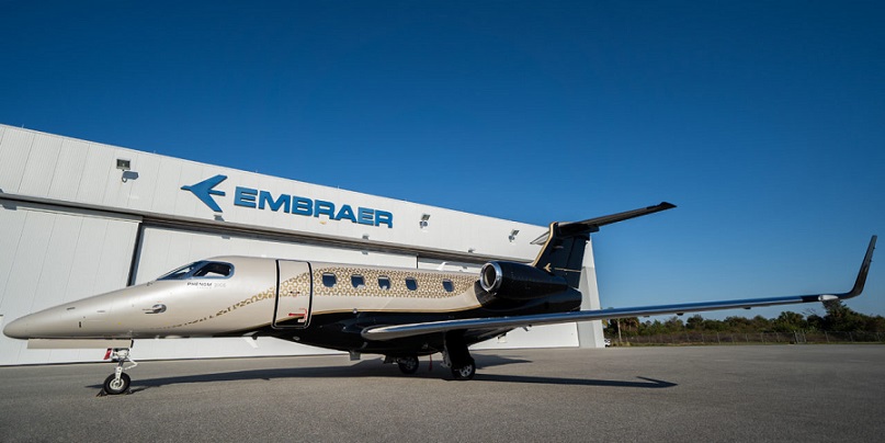 Phenom 300 1.jpg