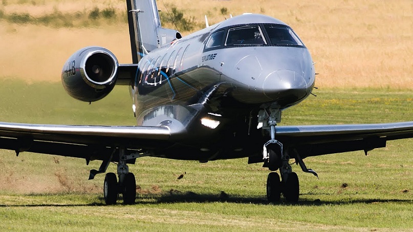 Pilatus PC-24 Lands At GoodWood Aerodrome (2).jpg