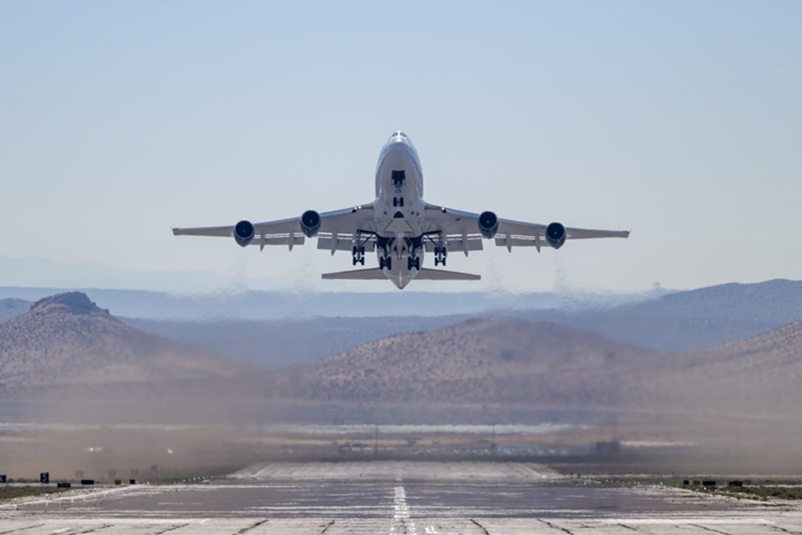 Stratolaunch 1.jpg