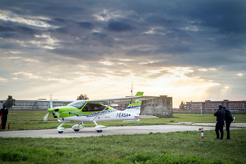 Tecnam P2010 1.jpg